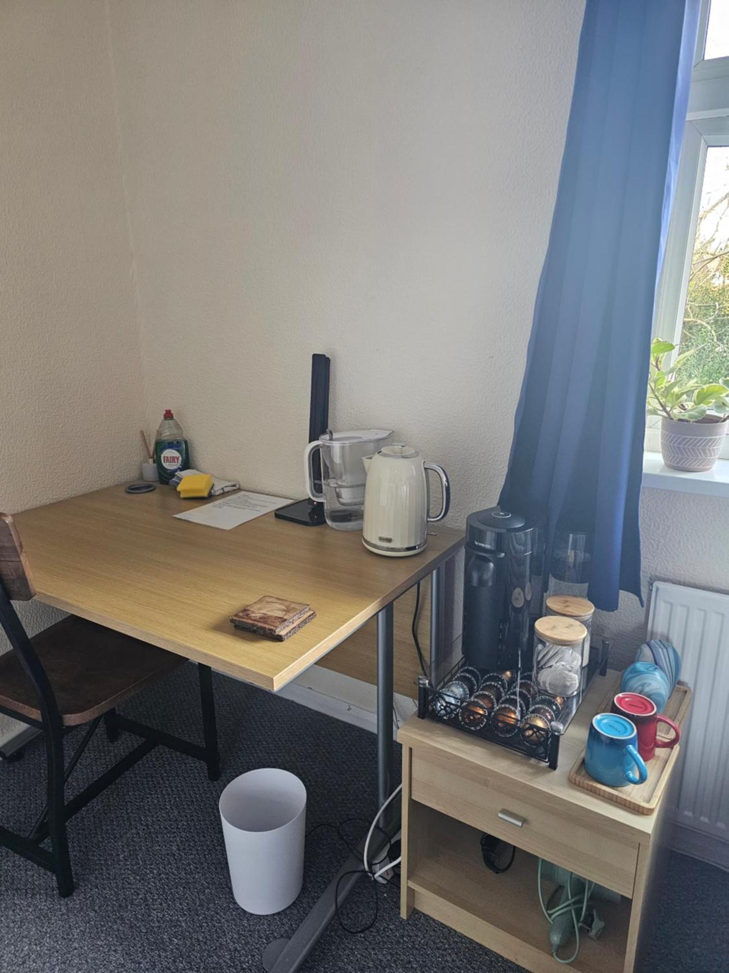 Double Bedroom Located Close To Manchester Airport Wythenshawe Eksteriør bilde