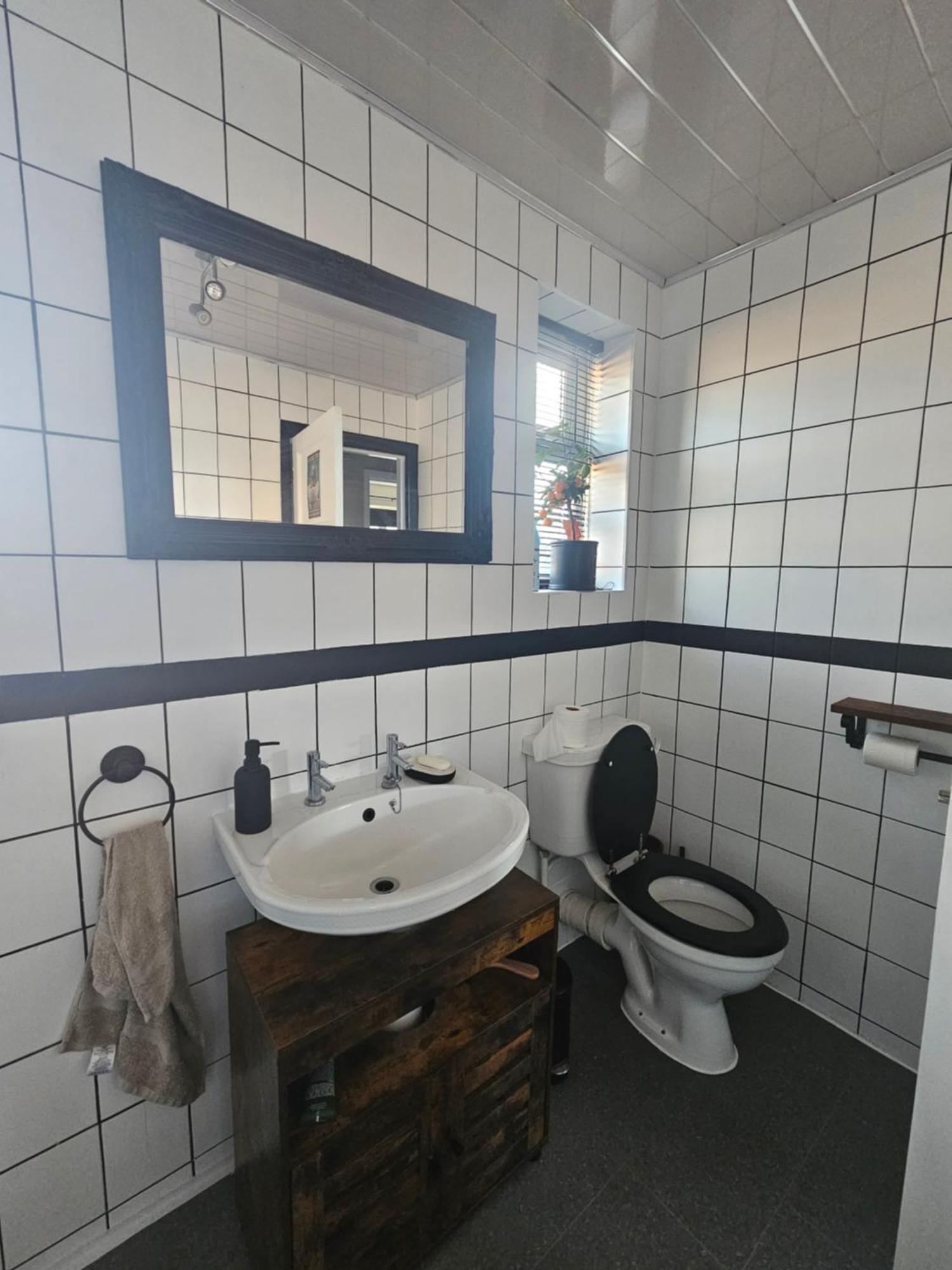 Double Bedroom Located Close To Manchester Airport Wythenshawe Eksteriør bilde
